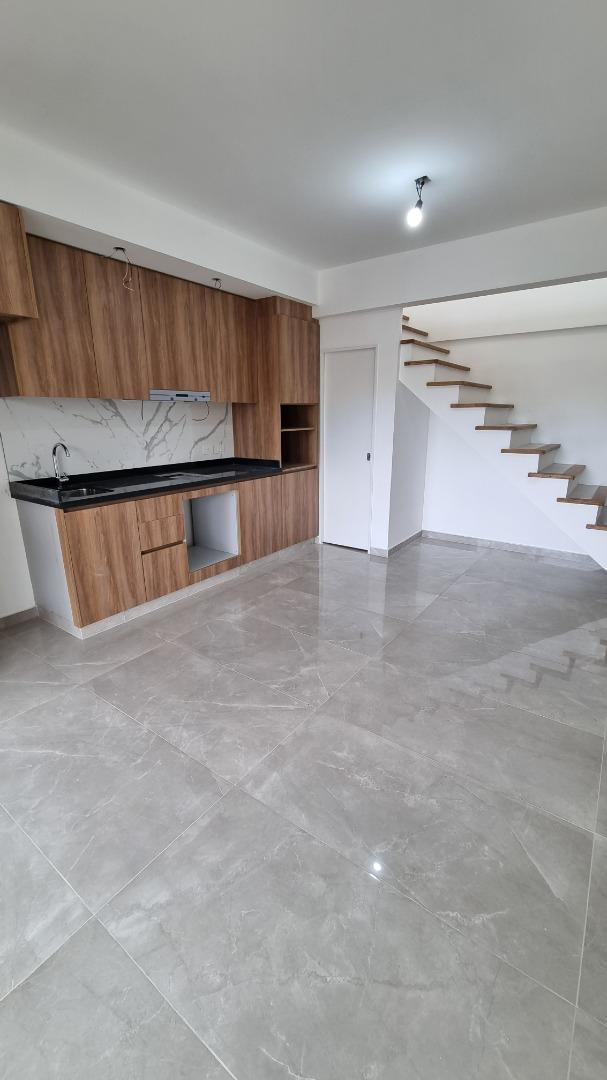 Depto en duplex con terraza privada de 104 m2 totales!