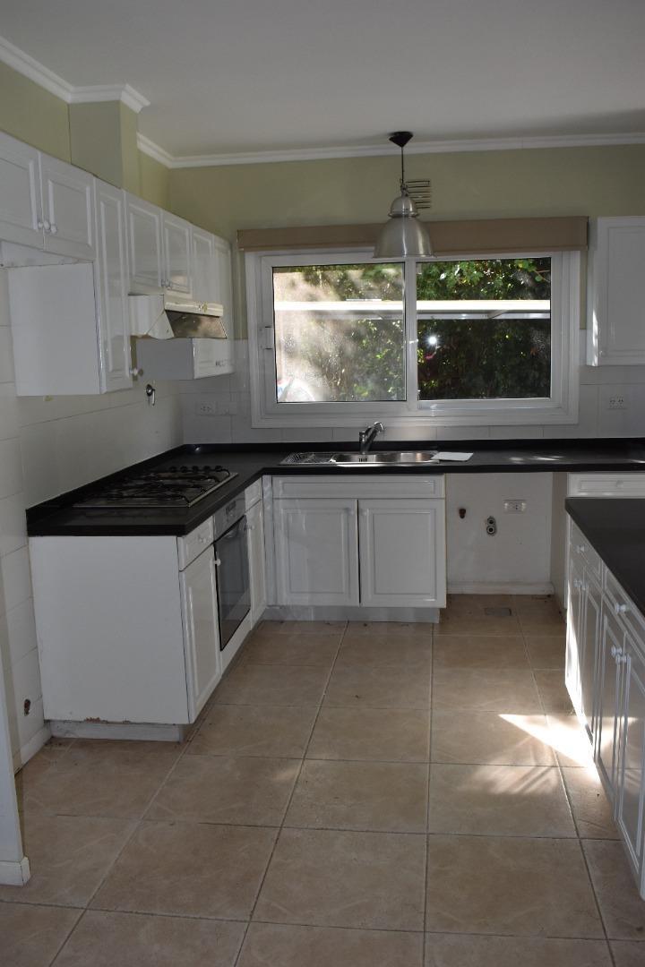 Casa 5 ambientes con 5 baños