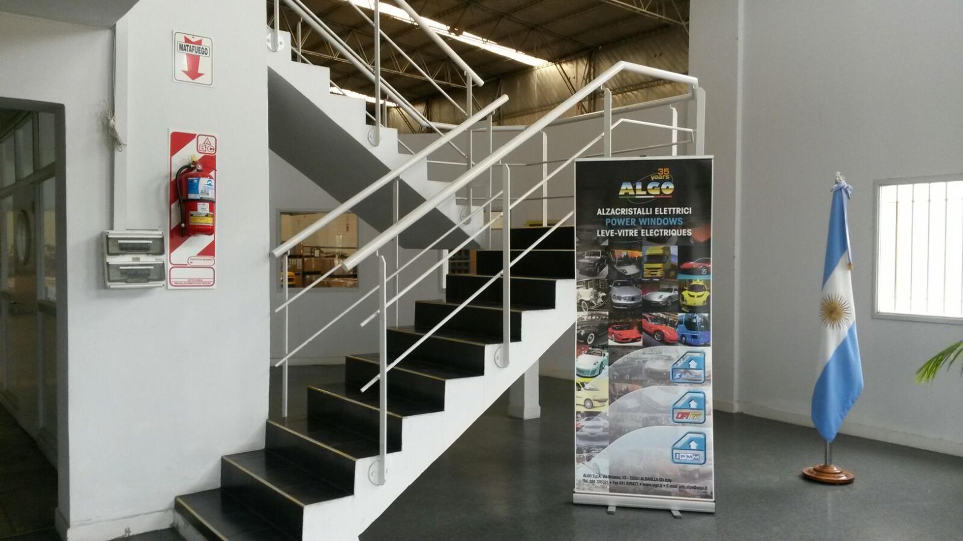 GALPON LOGISTICA 2350M2 - PARQUE INDUSTRIAL CAMPANA