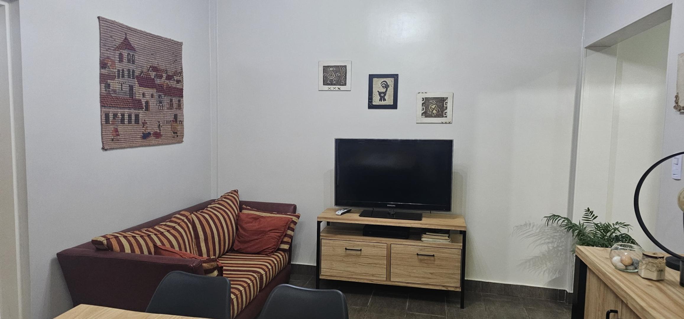 Depto Tipo Casa en Venta en Castelar Norte, USD 100.000