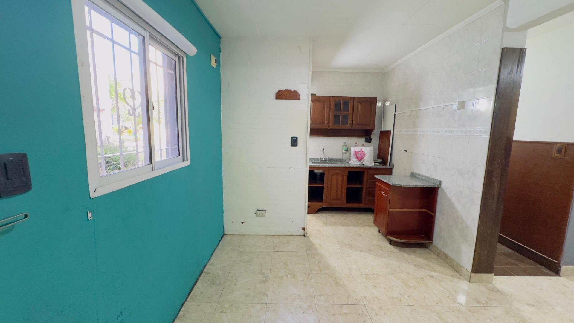 Camino Real Moron 100, Piso PB