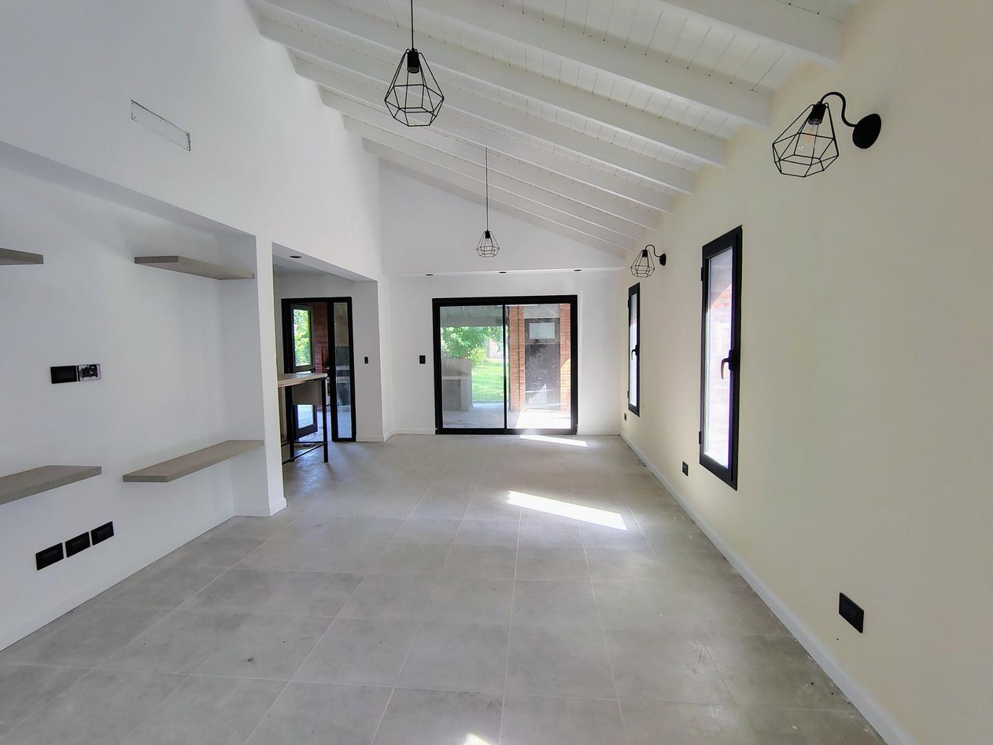 Casa en Venta en Los Quinchos Country Club, USD 168.000