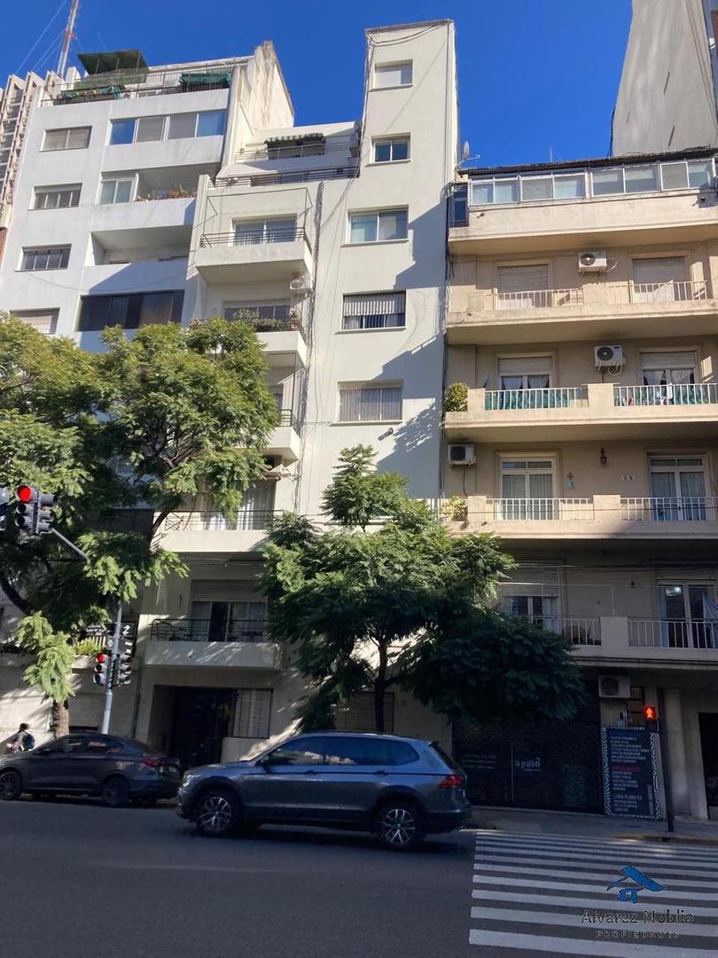 Av. Luis M. Campos al 300