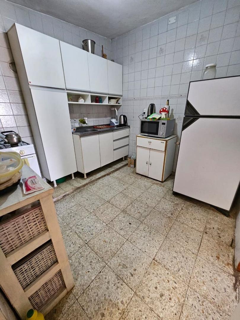 Casa 6 ambientes con 1 baño