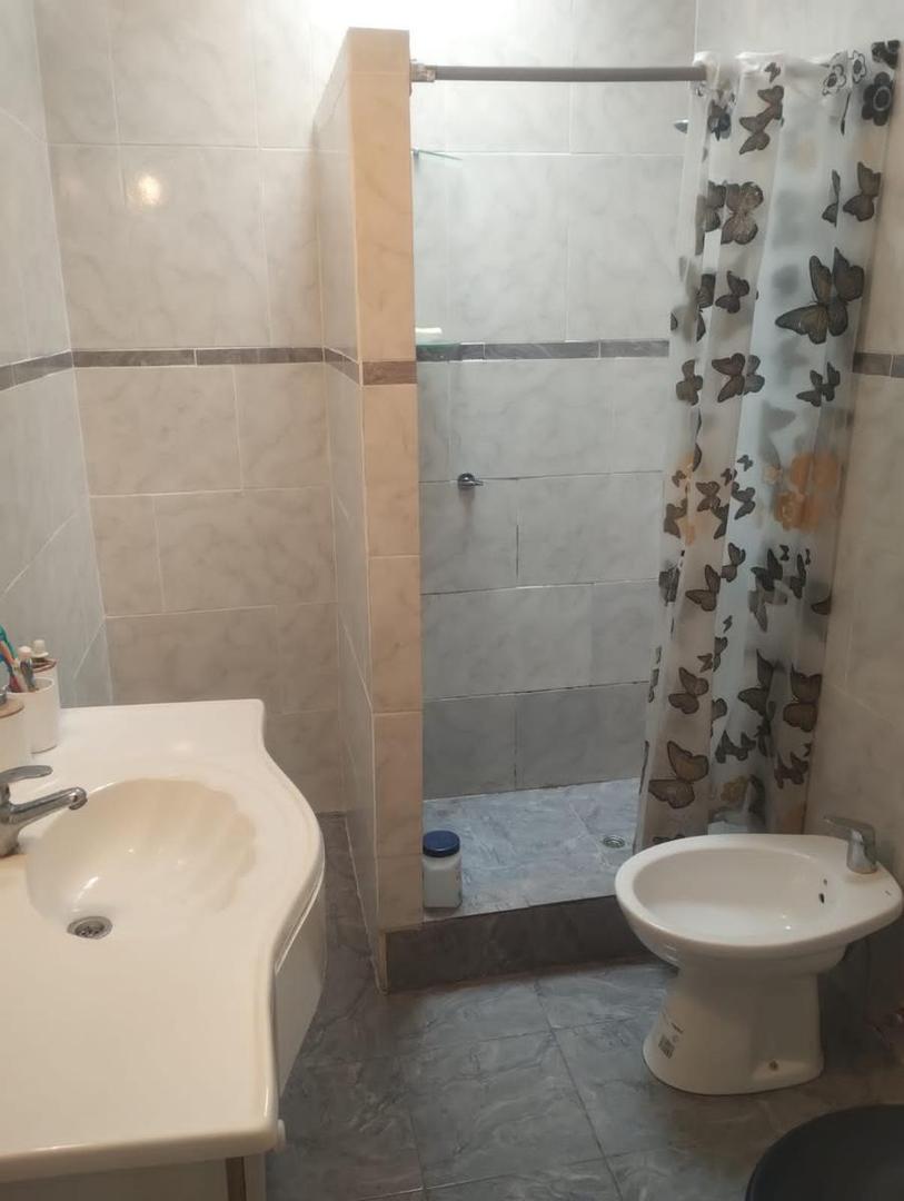 Depto Tipo Casa en Venta en Bernal, USD 57.000