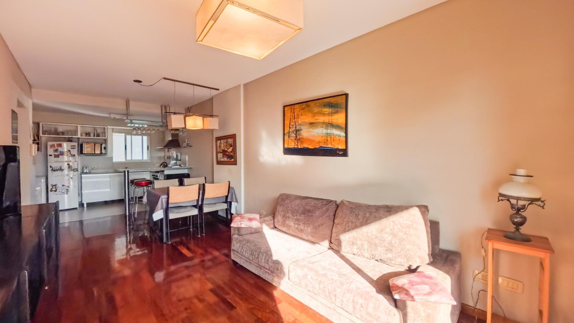 Departamento 4 ambientes con 2 baños