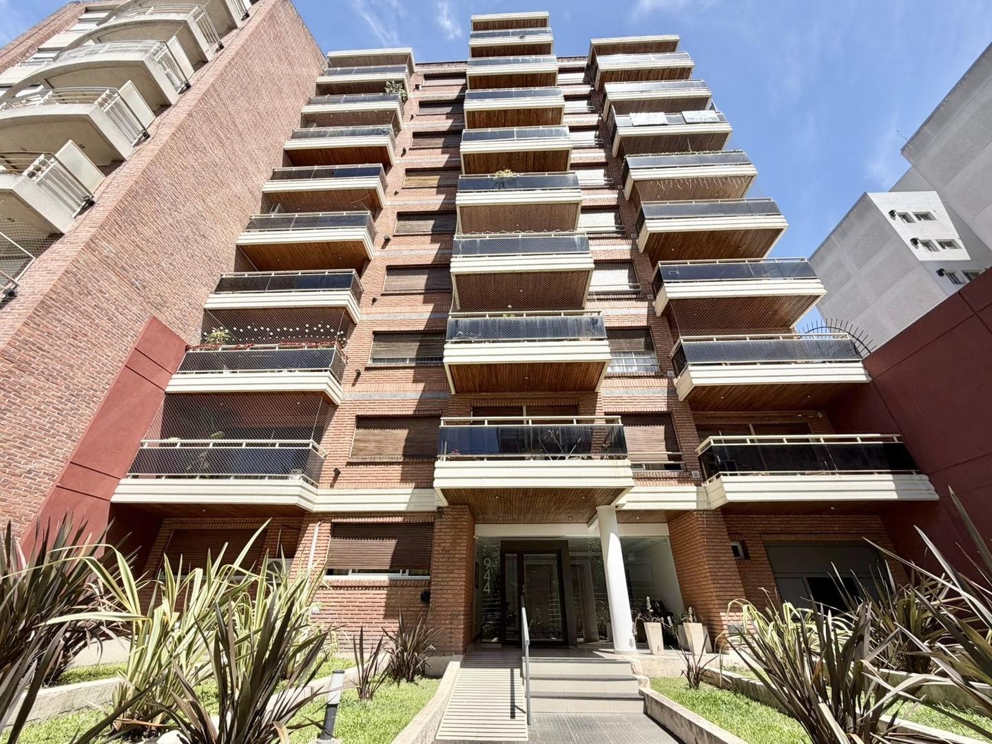 Departamento 3 ambientes en excelente estado y ubicación