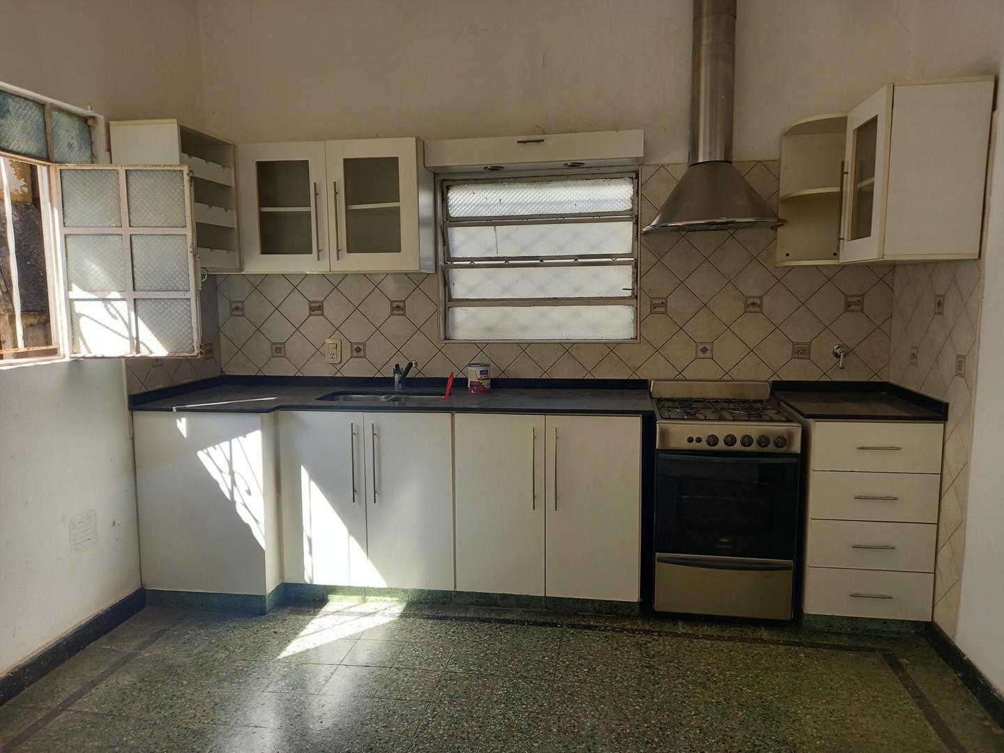 CASA AL FRENTE DOS DORMITORIOS