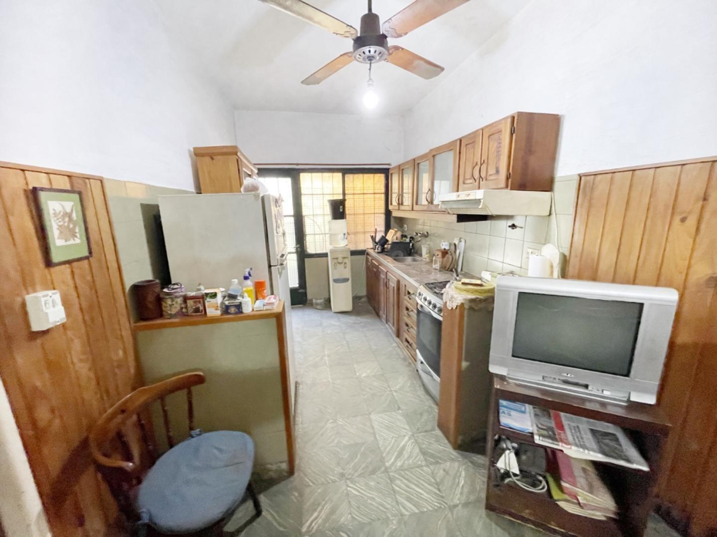 Casa de 4 ambientes en Temperley Apto Credito