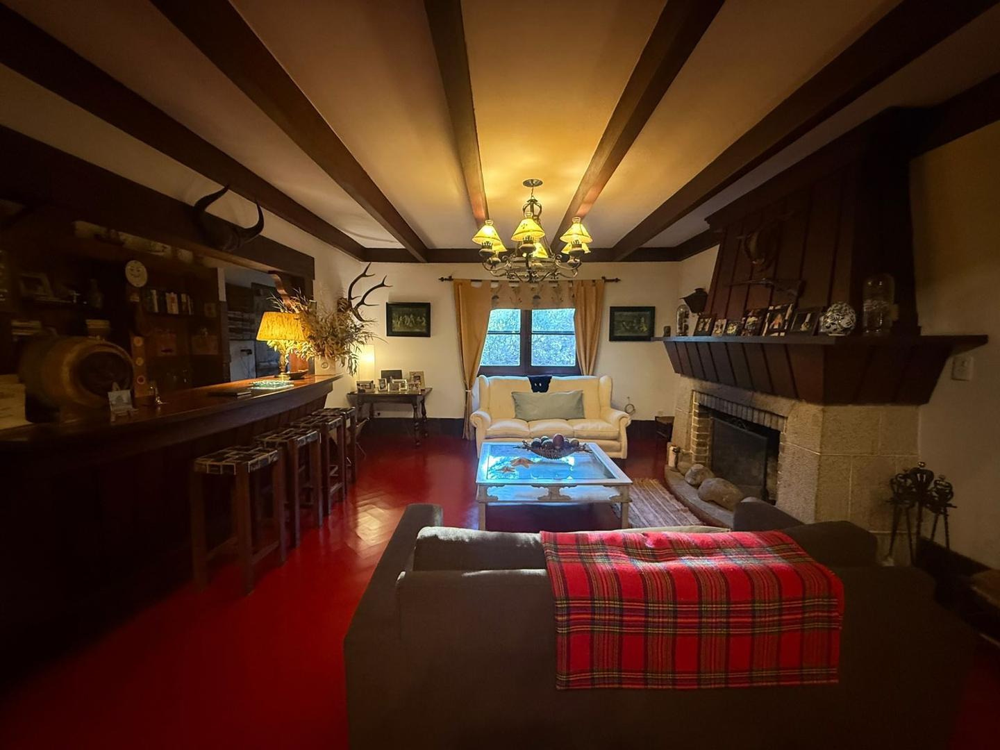 Hotel en Venta 80 años