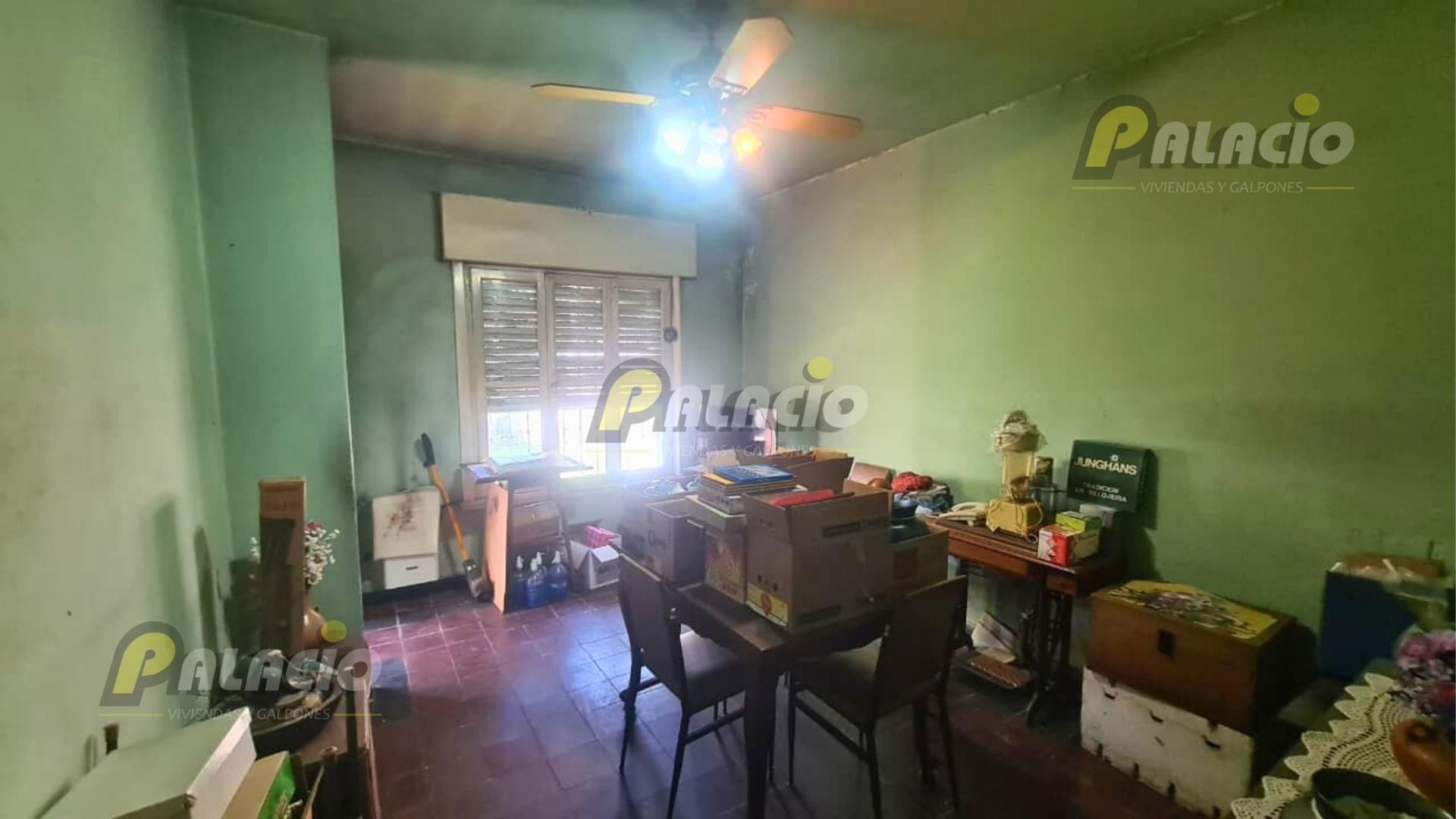 Casa 3 ambientes con 1 baño
