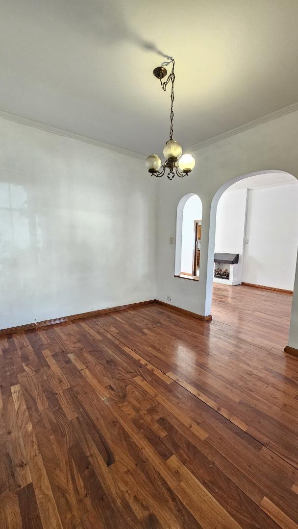 Depto Tipo Casa en Venta en Castelar Norte, USD 140.000