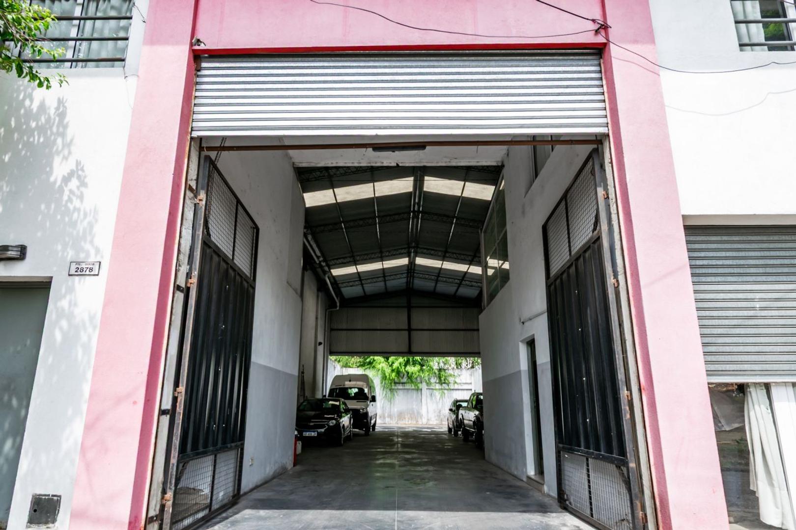 Galpon en Venta en El Palomar, USD 240.000