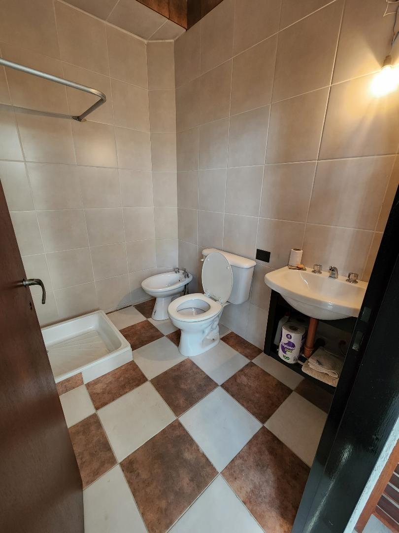 Depto Tipo Casa en Venta en Villa Dominico, USD 55.000