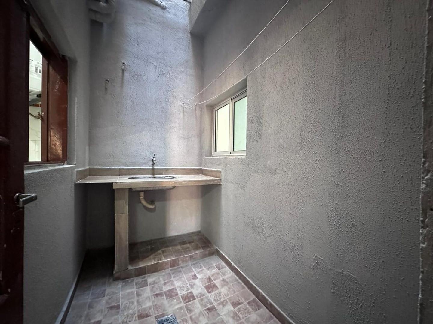 Depto Tipo Casa en Alquiler en Ciudadela, $ 650.000