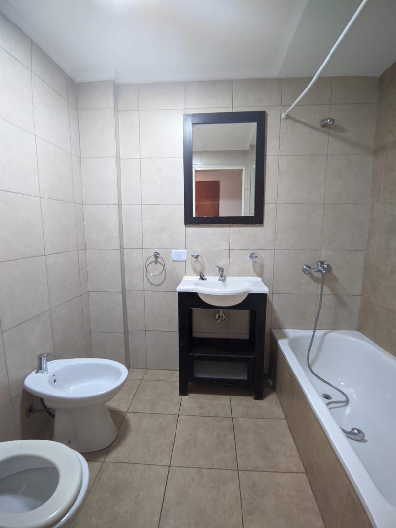 Av Vélez Sarsfield 300, Piso 1