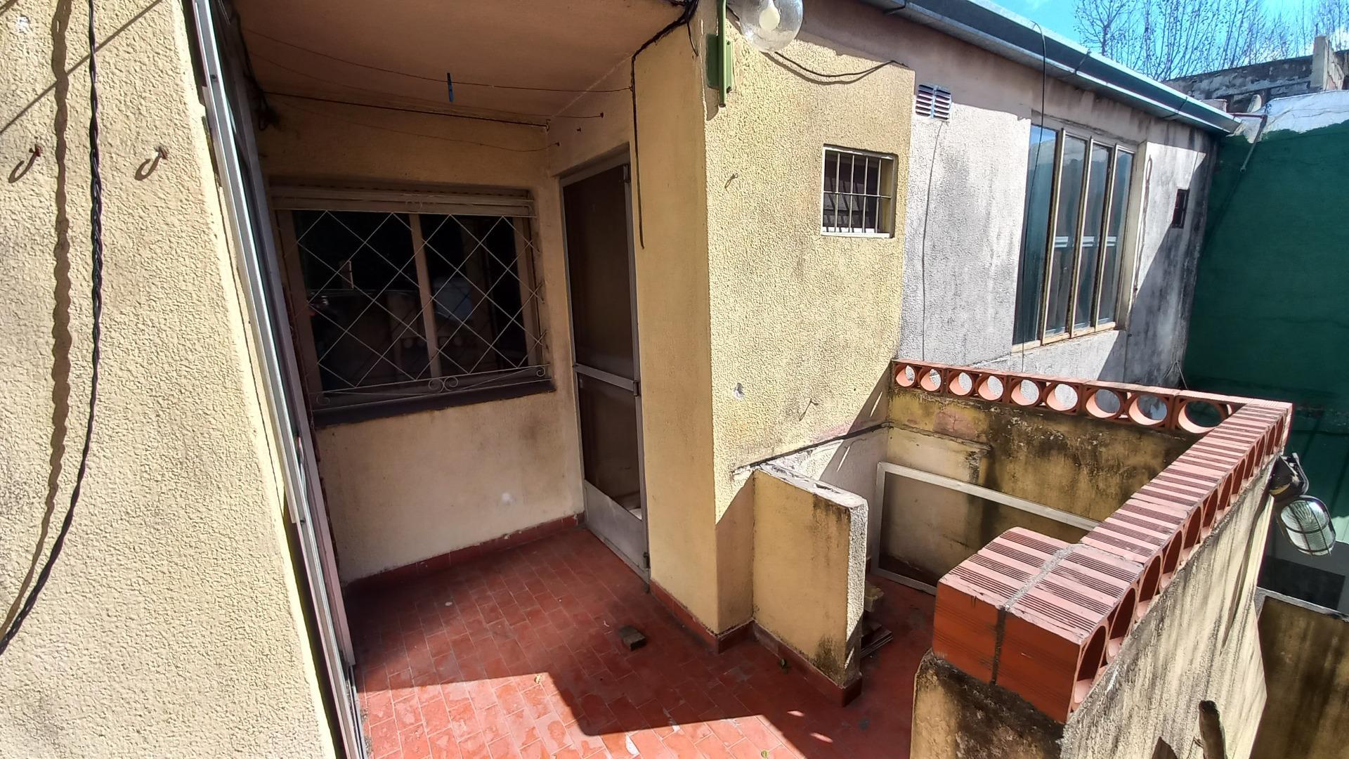 General Arenales 300, Piso 1