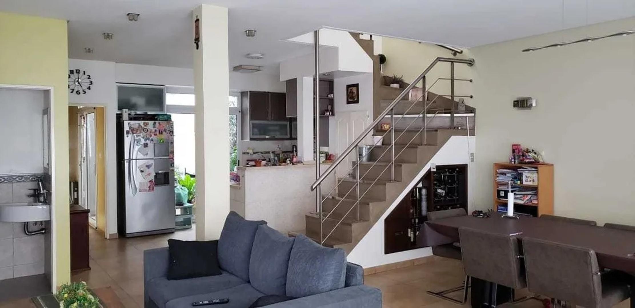 Casa 5 ambientes con 5 baños