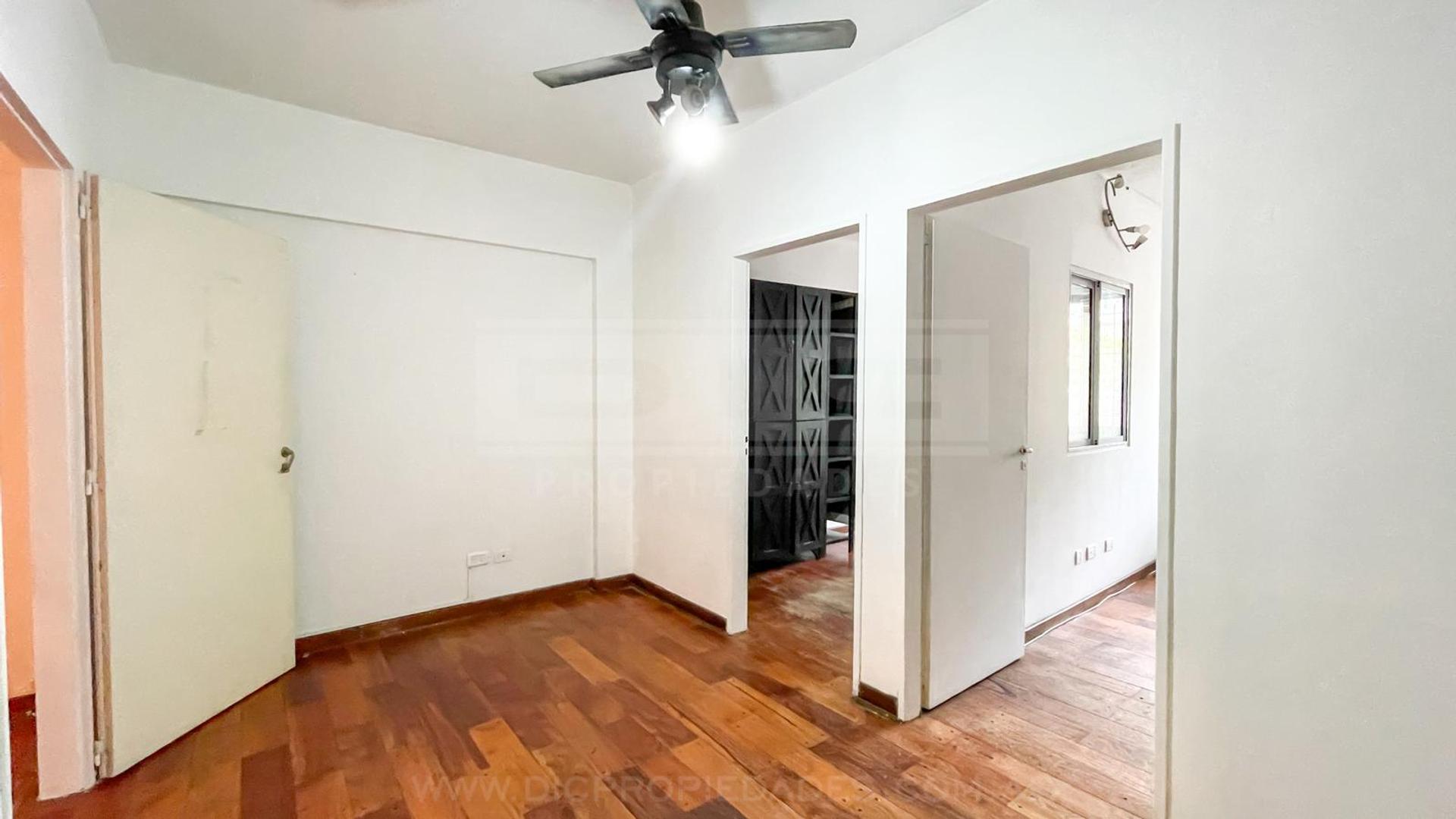 Av. Maipu  al 3500, entre Bermudez y J. ingenieros