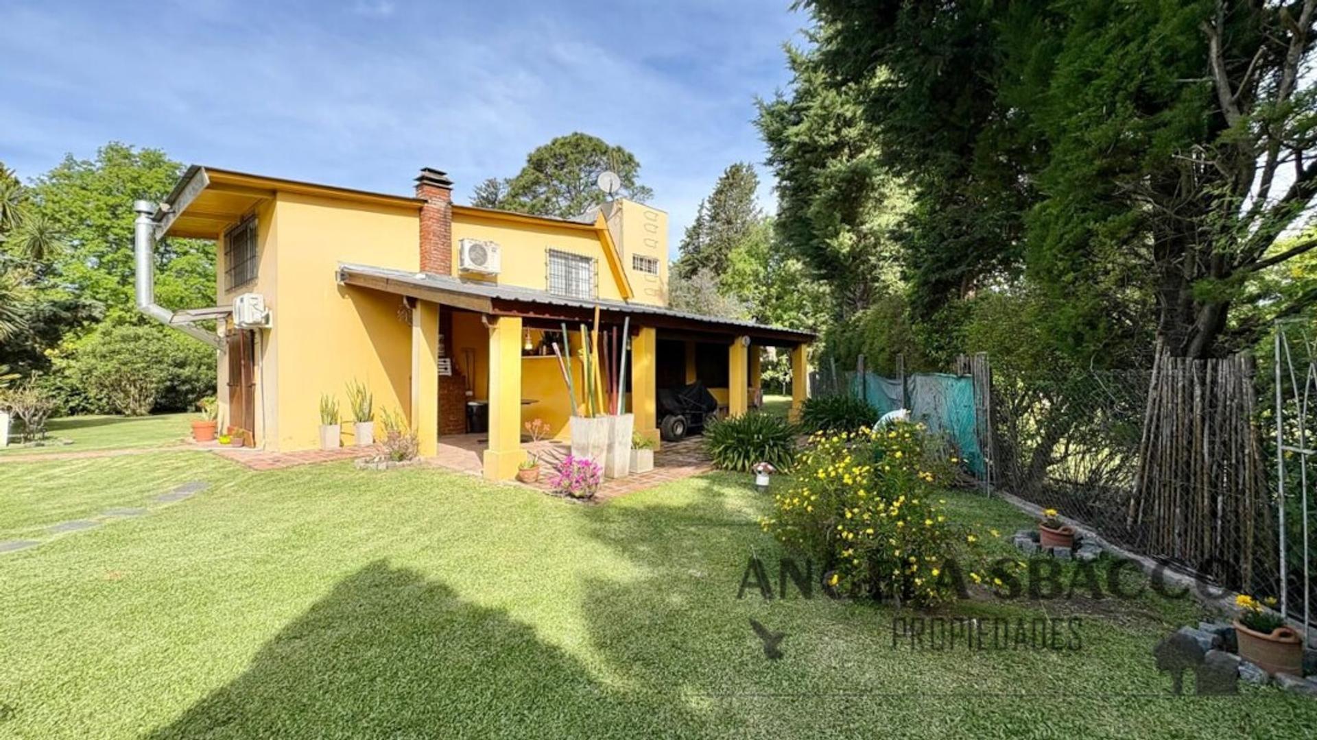 Casa en Venta con 1 cochera