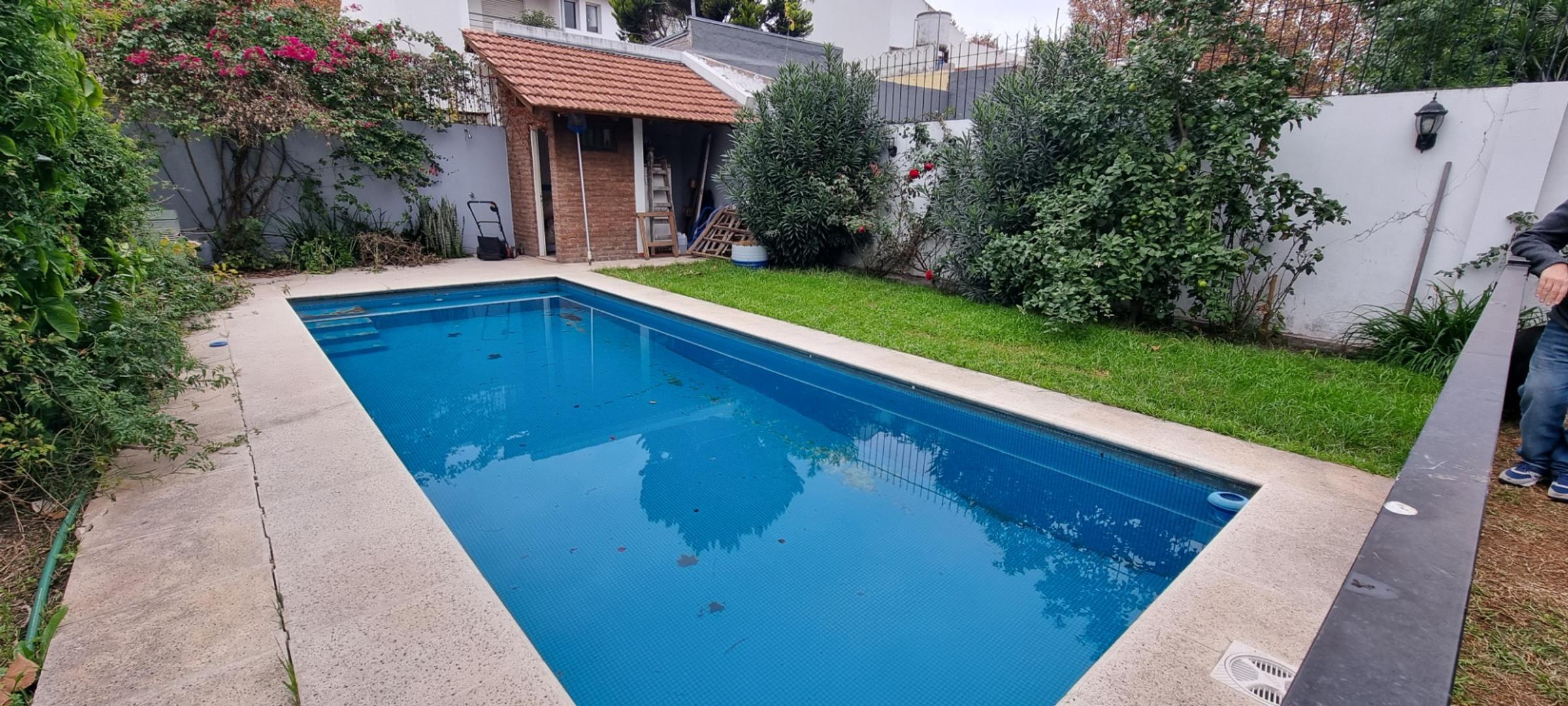 MODERNA CASA C/ PARQUE PILETA Y G/ PLAY-ROOM