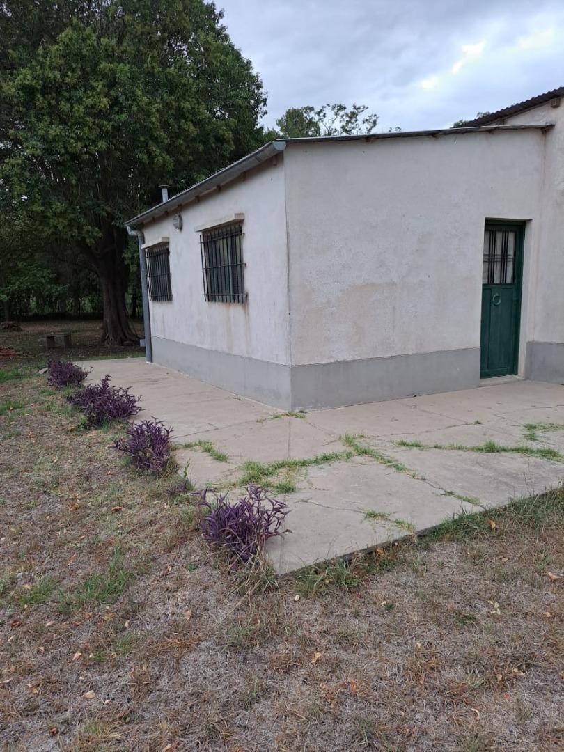 Casa 2 ambientes con 1 baño