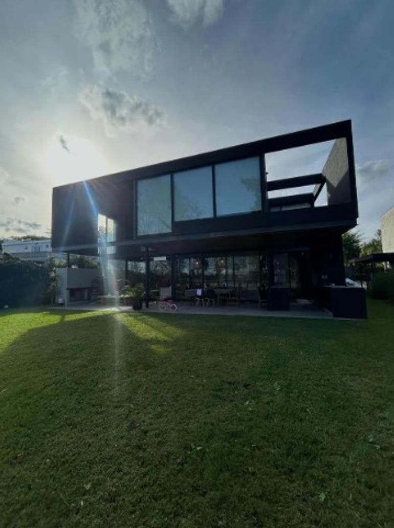 Casa en Venta de 5 dormitorios