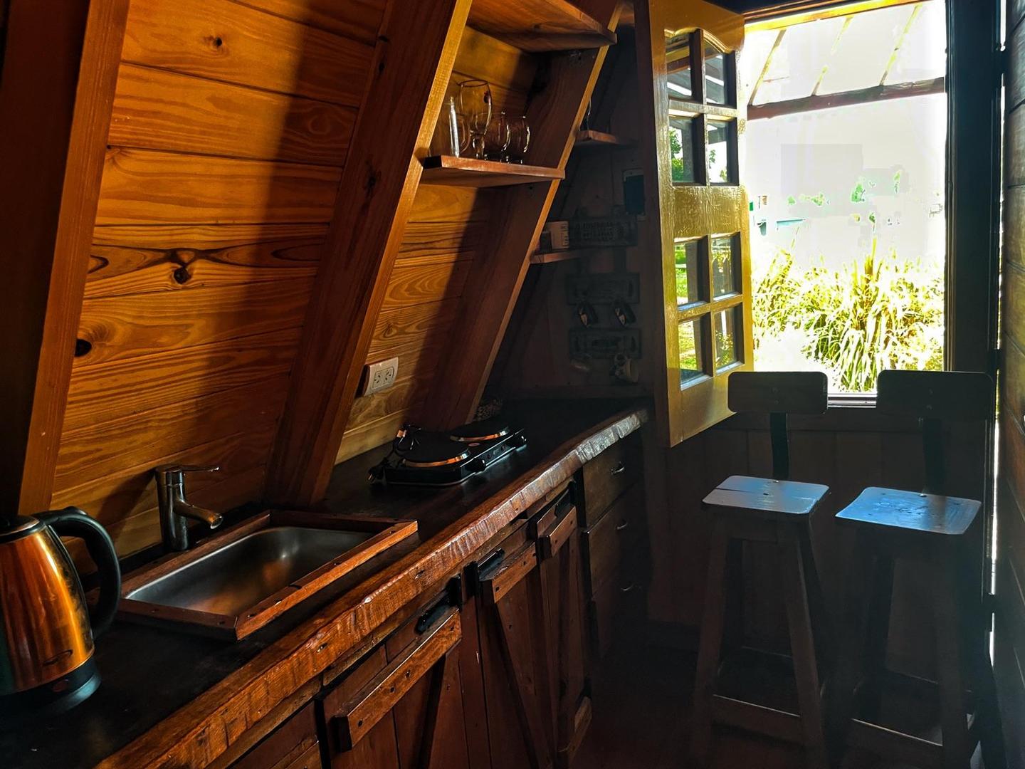 Casa 2 ambientes con 1 baño