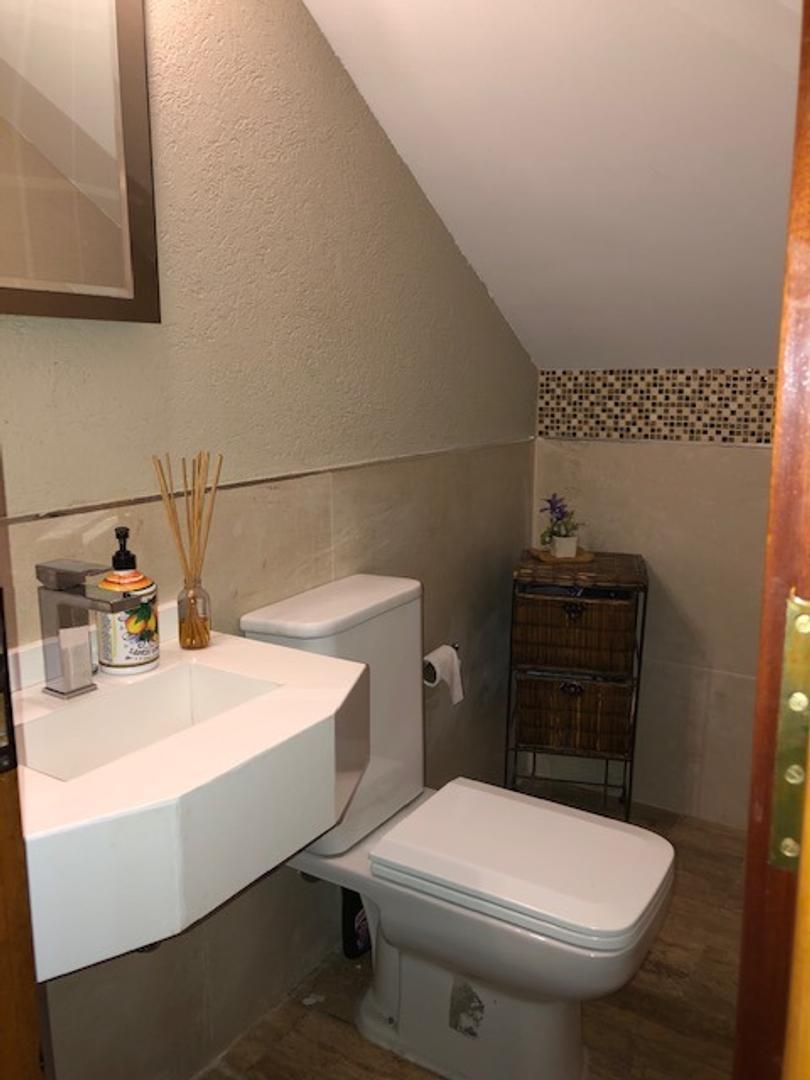 Casa 4 ambientes con 3 baños