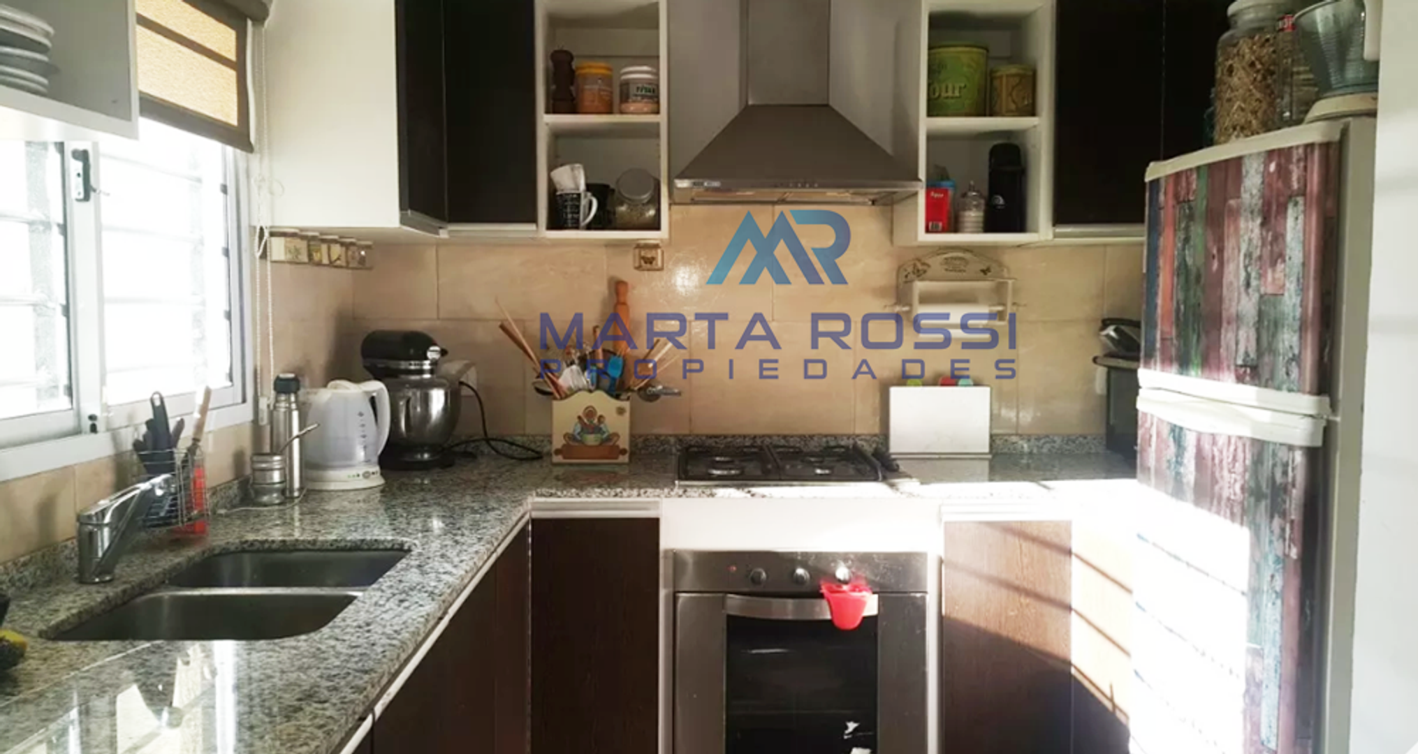 Casa 4 ambientes con 3 baños