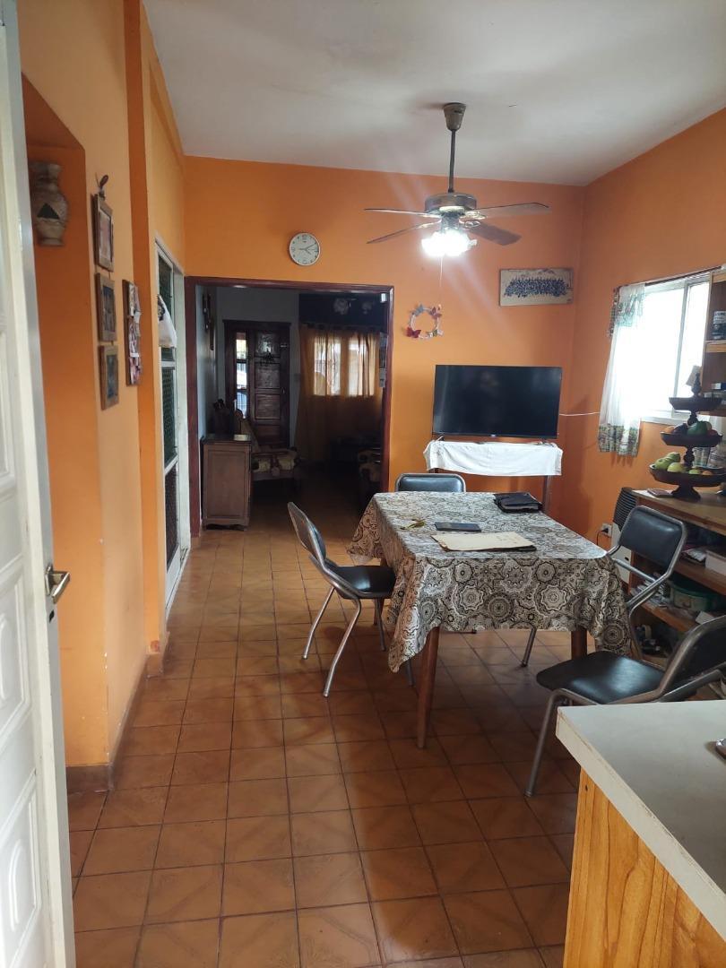 CASA + LOCAL EN VENTA