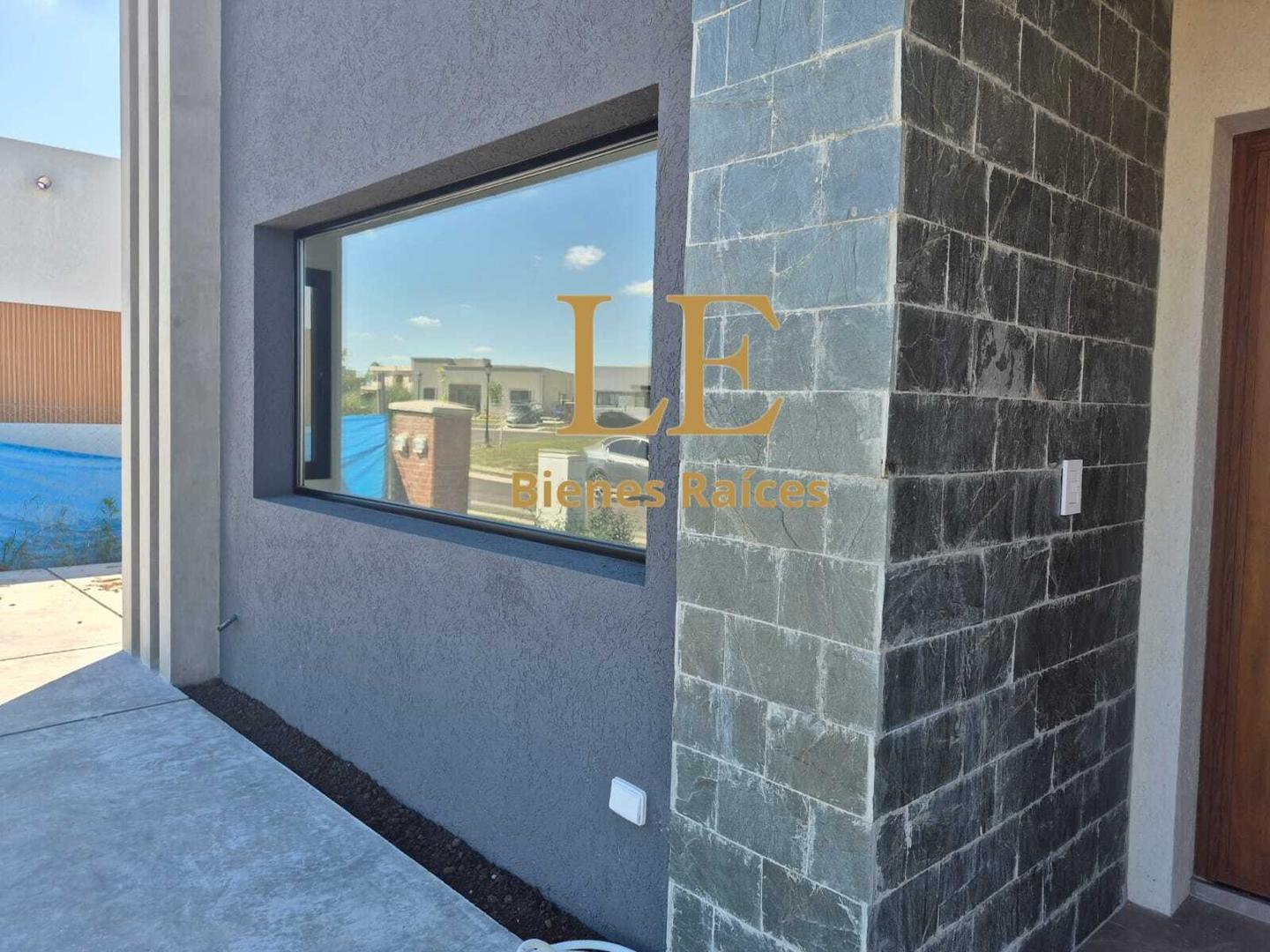 Casa en Venta en Pilar Del Este, USD 169.000