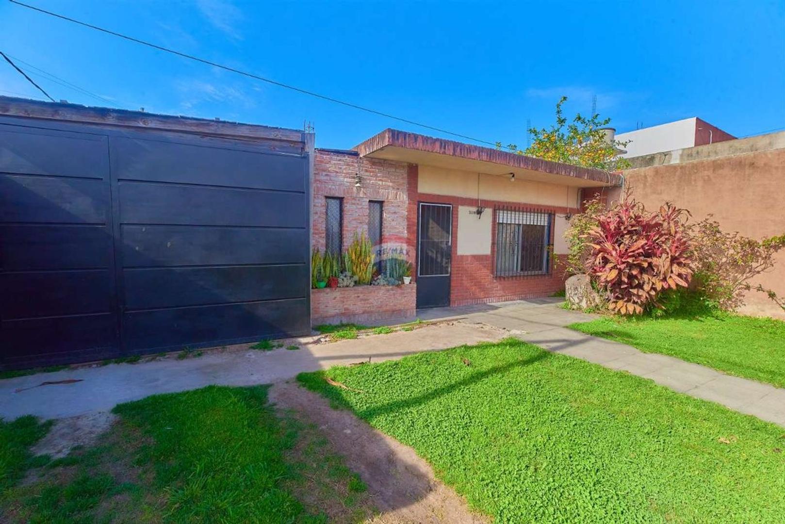 CASA EN VENTA QUILMES OESTE 3 DORMITORIOS PARQUE
