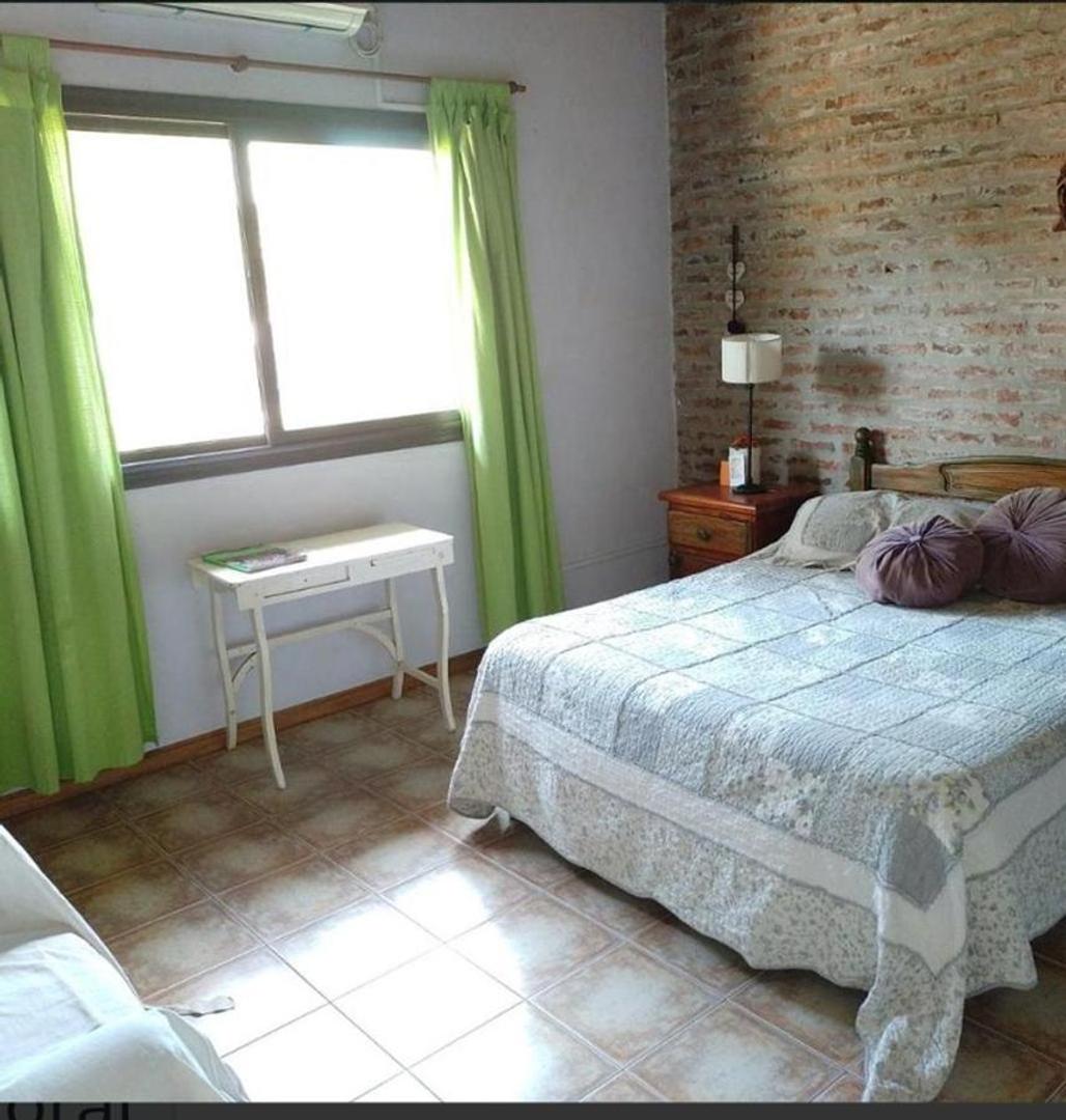 Casa en Alquiler Temporal con 6 cocheras