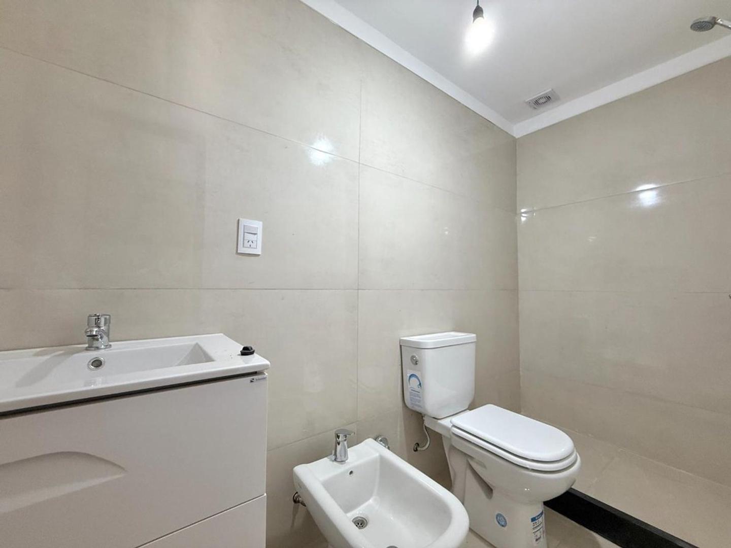 Departamento 3 ambientes con 2 baños