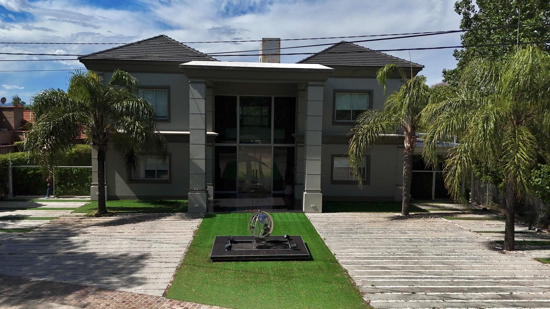 CASA EN VENTA COUNTRY LAS DELICIAS