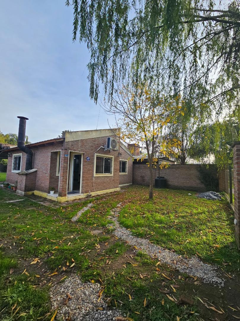 Casa 2 ambientes con 1 baño