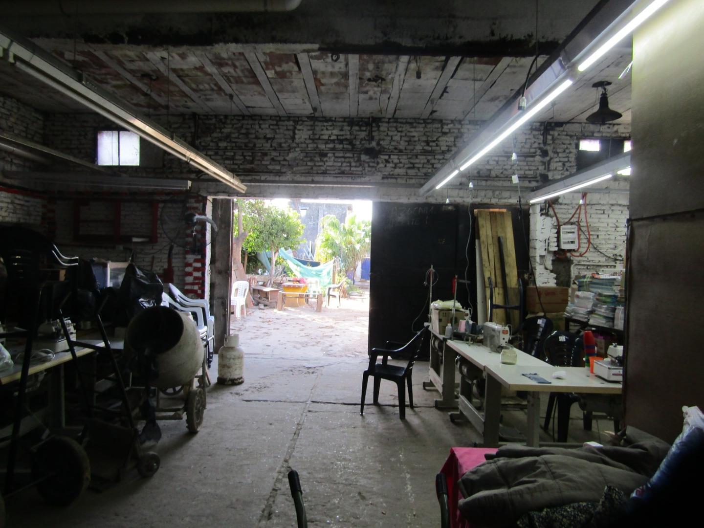 Oportunidad.Viamonte 5400. Sobre un terreno de 472 m2