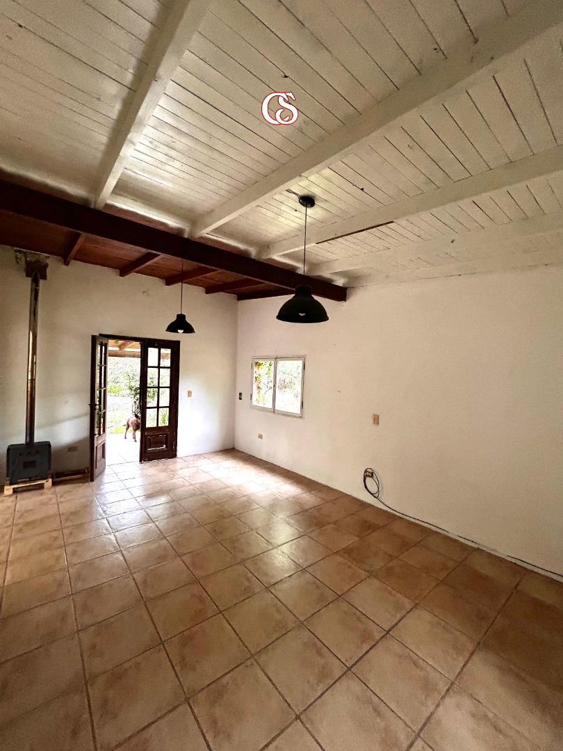 Casa 2 ambientes con 2 baños