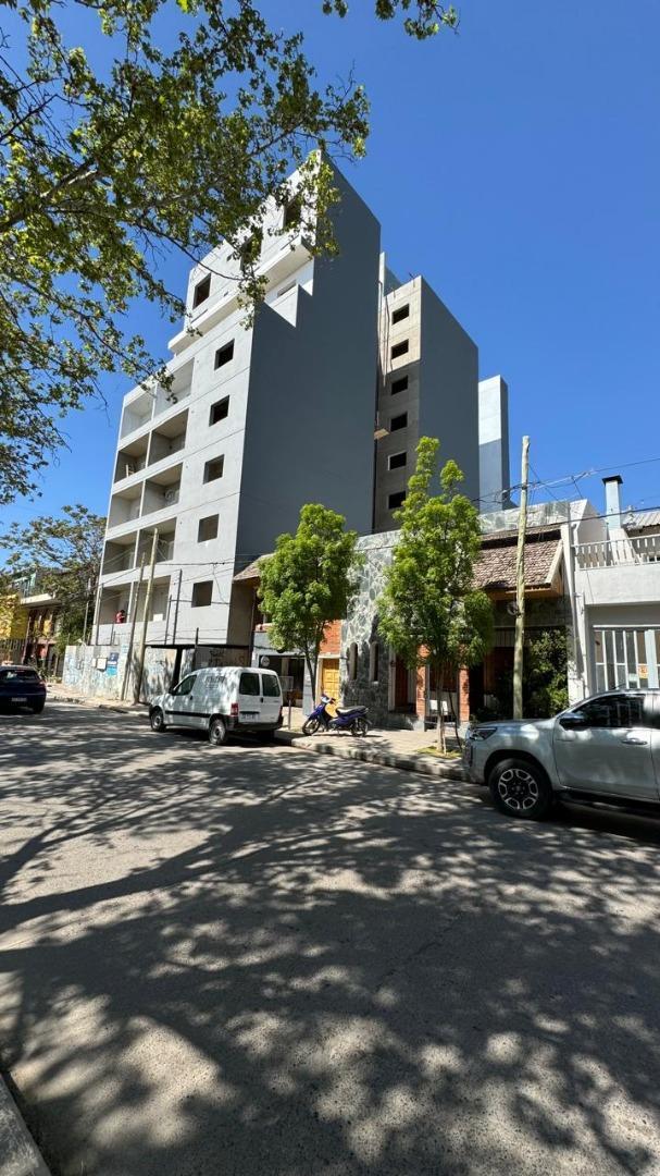 VENDE CIPOLLETTI DPTO 2 DORMIT EDIFICIO VAVI III