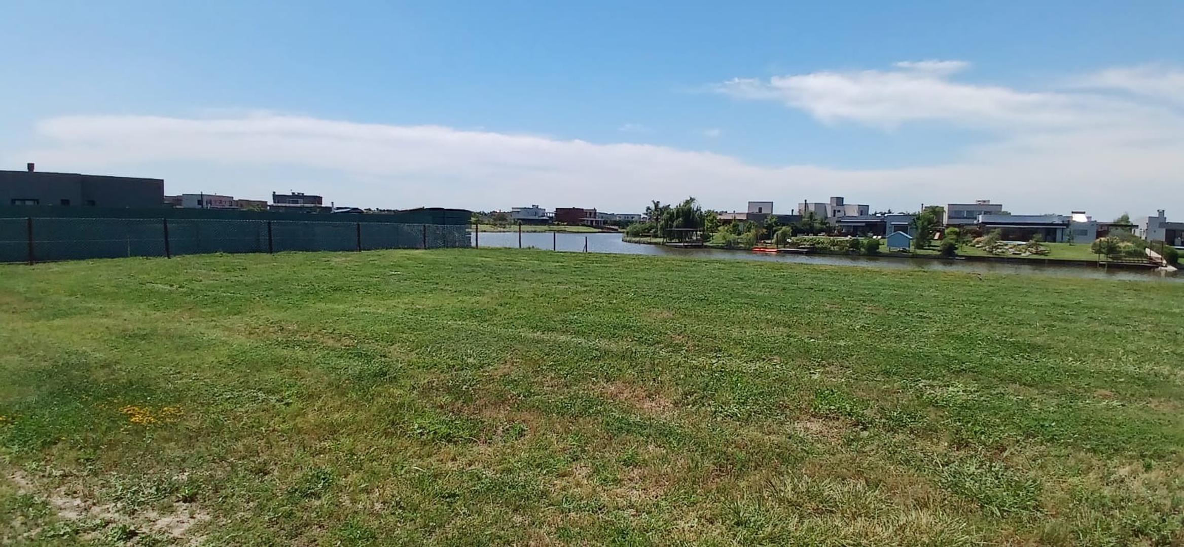 Terreno en Venta en San Sebastian, USD 60.000