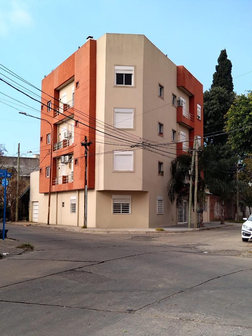 DEPARTAMENTO DE DOS AMBIENTES AL FRENTE