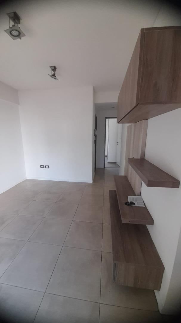 Departamento en Alquiler en Caseros, $ 500.000