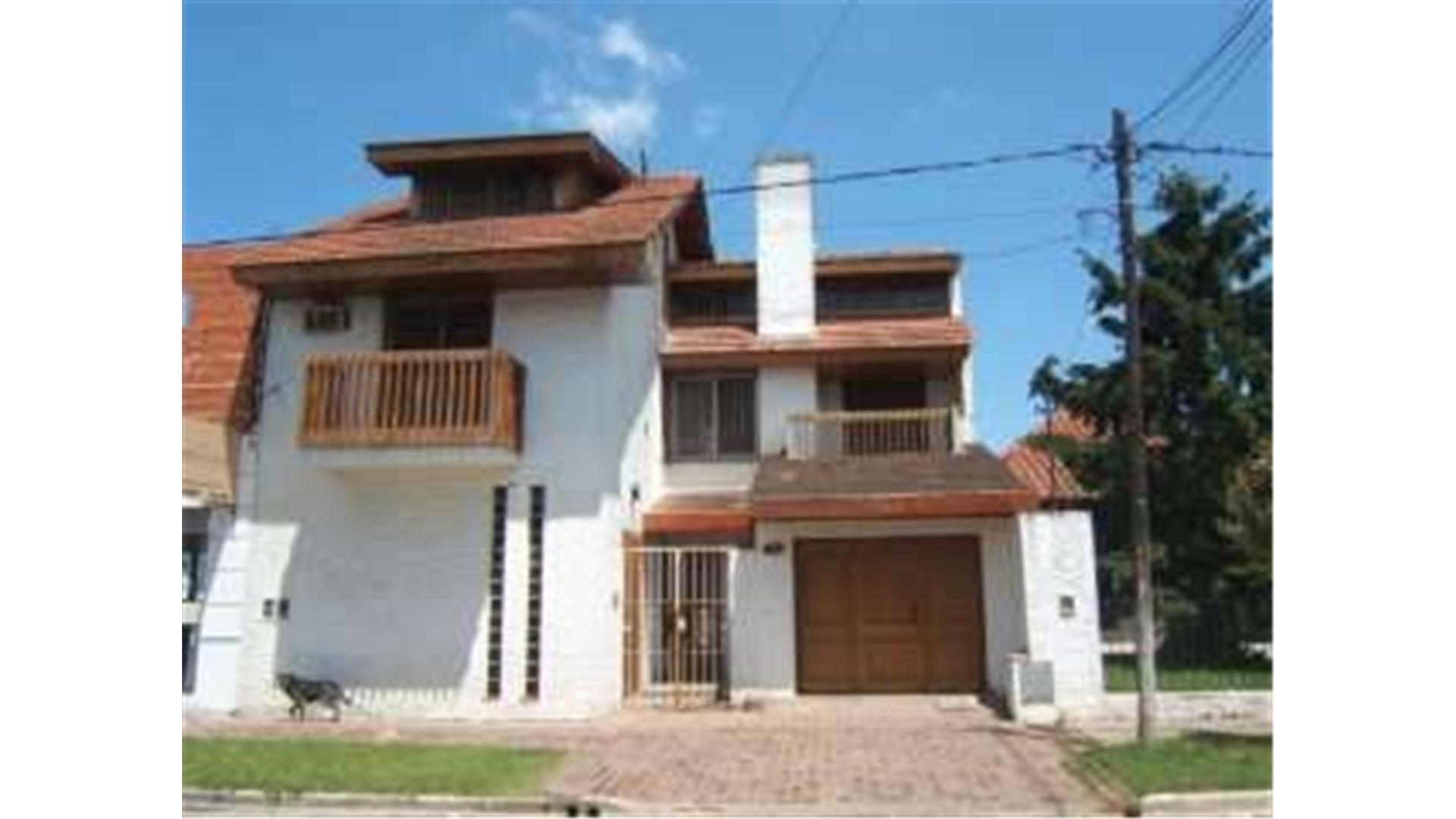 Casa céntrica 3 Dorm, Piscina - Tortuguitas