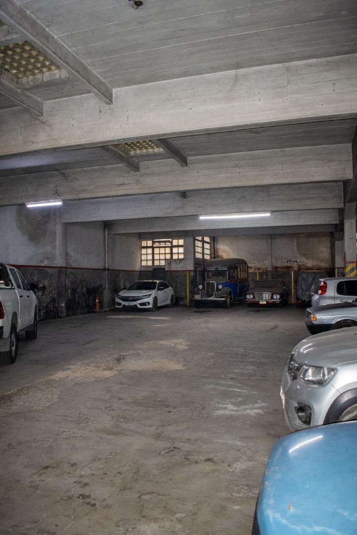 Galpon en Venta en Moron, USD 570.000