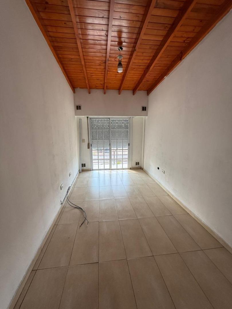 Depto Tipo Casa en Alquiler de 1 dormitorio