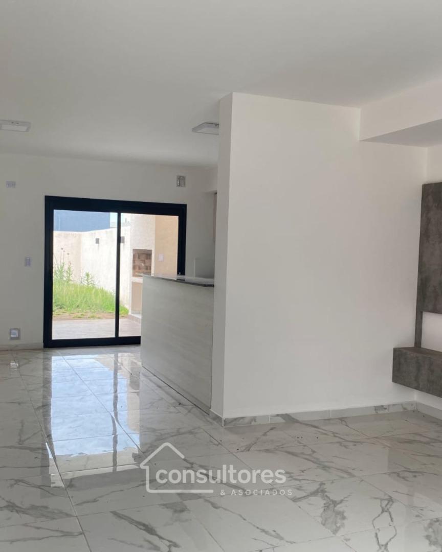 DUPLEX EN VENTA DOCTA