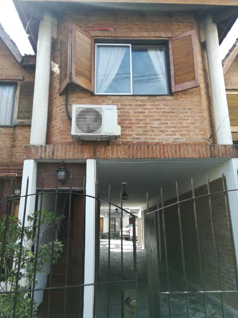 DUPLEX TIPO DEPARTAMENTO 1°PISO AL FTE