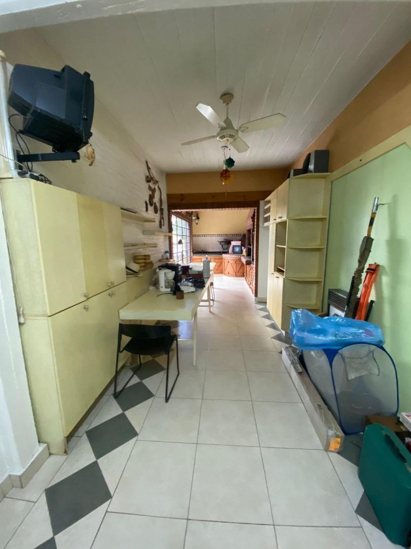 VENTA CHALET 4 AMB C/PILETA