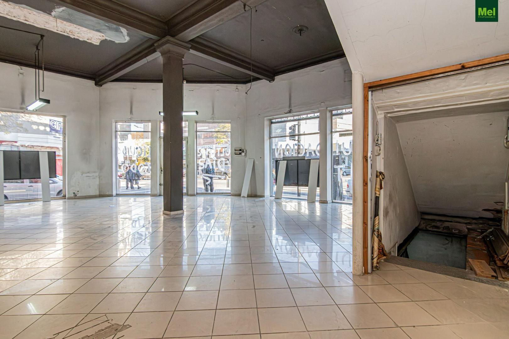 Local en Alquiler en Villa Urquiza, USD 10.000